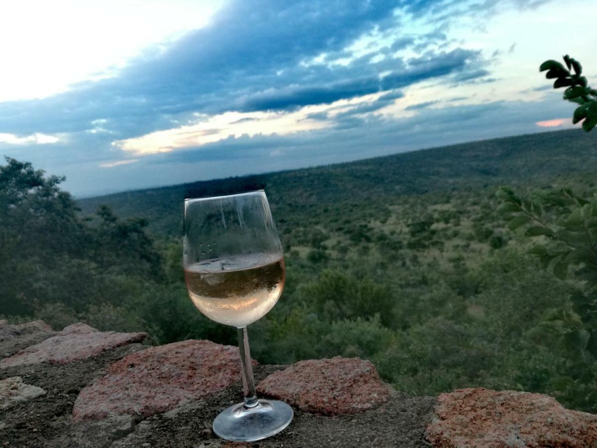 Mabalingwe Uzuri Lodge Bela-Bela Exteriör bild